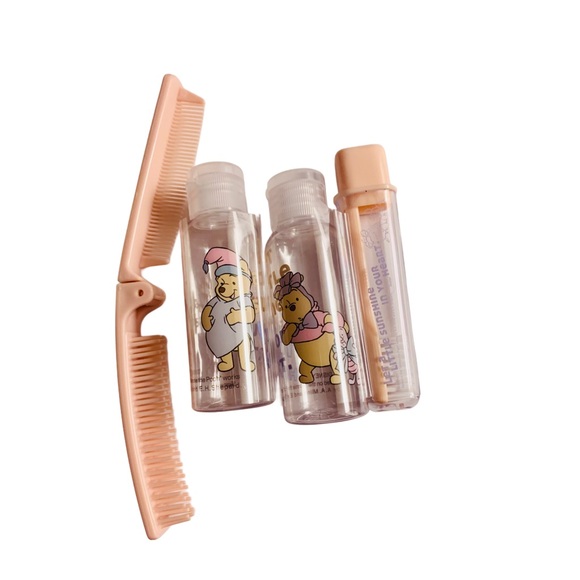 Disney Winnie The Pooh Mini Travel Toiletry 5 pc Set Toothbrush Comb Bottle Bear - Picture 8 of 8